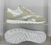 Load image into Gallery viewer, Reebok Classic Nylon
